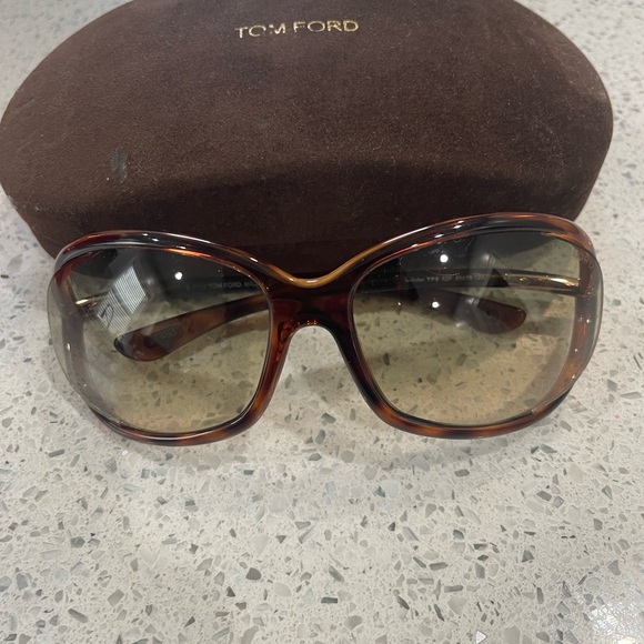 Tom Ford shades , EUC - Picture 2 of 5